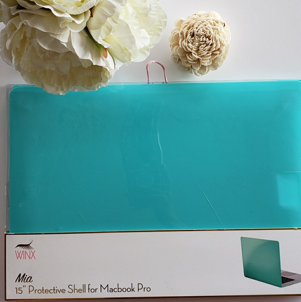 Protective shell for macbook pro